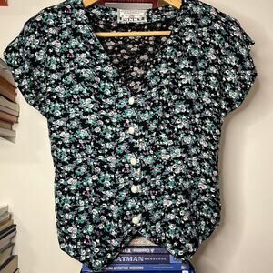 Vintage 90s Pinky Floral print Cropped Blouse with Pearl Buttons Size S
